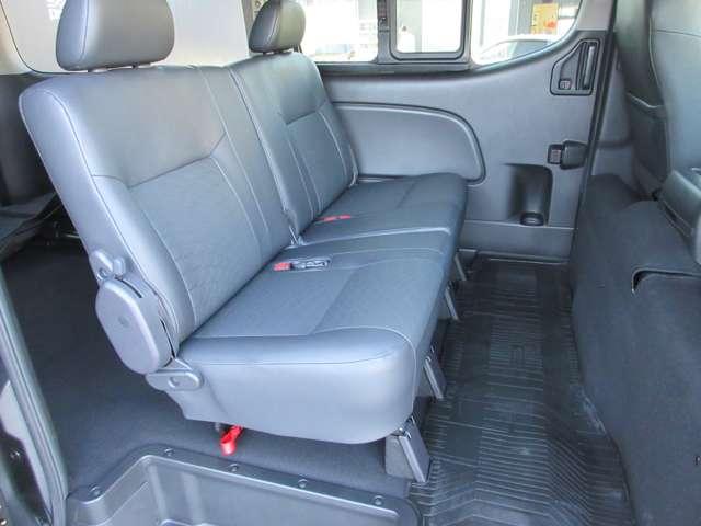 キャラバン ２．４　ＡＵＴＥＣＨ　ロングボディ　ディーゼルターボ　４ＷＤ　ナビ　アラウンドビュー　ドラレコ　ＥＴＣ　ＥＴＣ　レーンキープアシスト　４ＷＤ　全周囲カメラ（18枚目）