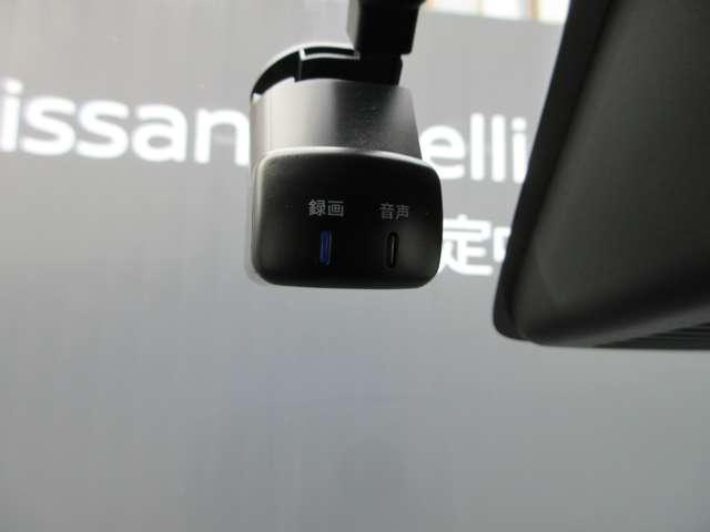 ルークス 660 ハイウェイスターX 雹災車 9インチナビ 両側オートスライド アイスト 衝突被害軽減ブレ-キ マルチビューカメラ 車線逸脱警報装置 ETC LED スマートキー パワーウィンドウ ワンオーナー カーテンエアバック ドライブレコーダー ナビTV バックカメラ(8枚目)