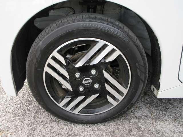 ルークス ６６０　ハイウェイスターＸ　プロパイロット　エディション　９インチナビ　ＥＴＣ２．０　ドラレコ　両側オート　左右パワースライドドア　アイドリング　イモビ　パノラマモニター　助手席エアバッグ　衝突軽減ブレーキ　ＰＷ　ナビ＆ＴＶ　１セグ　禁煙　ＬＥＤヘッドライト　ＬＤＷ　スマートキー　ＥＴＣ　ドライブレコーダー（13枚目）