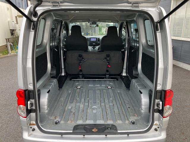 ＮＶ２００バネットバン ＶＸ　純正メモリーナビ＋バックカメラ＋ＥＴＣ２．０＋ナビ連動前後ドラレコ＋キーレス＋運転席＆助手席エアバック＋前席パワーウインドウ＋電動格納ミラー！（17枚目）