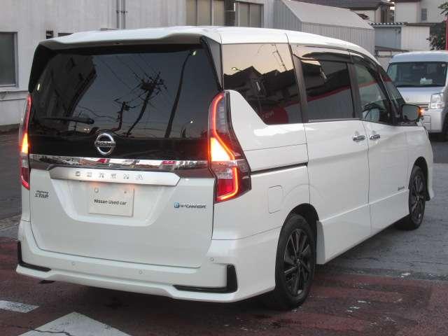 セレナ １．２　ｅ－ＰＯＷＥＲ　ハイウェイスター　Ｖ　アーバンクロム　プロパイロット　純正１０ｉｎナビ（2枚目）