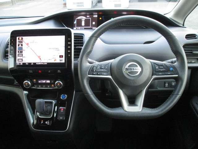 セレナ １．２　ｅ－ＰＯＷＥＲ　ハイウェイスター　Ｖ　アーバンクロム　プロパイロット　純正１０ｉｎナビ（4枚目）