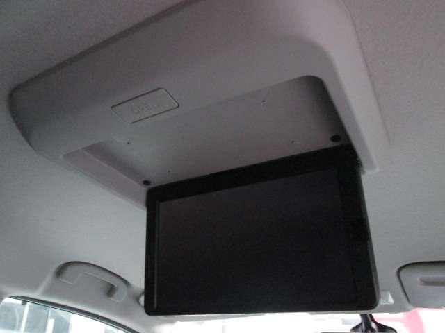 セレナ １．２　ｅ－ＰＯＷＥＲ　ハイウェイスター　Ｖ　アーバンクロム　プロパイロット　純正１０ｉｎナビ（9枚目）