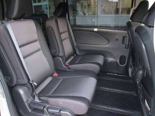 セレナ １．２　ｅ－ＰＯＷＥＲ　ハイウェイスター　Ｖ　アーバンクロム　プロパイロット　純正１０ｉｎナビ（11枚目）