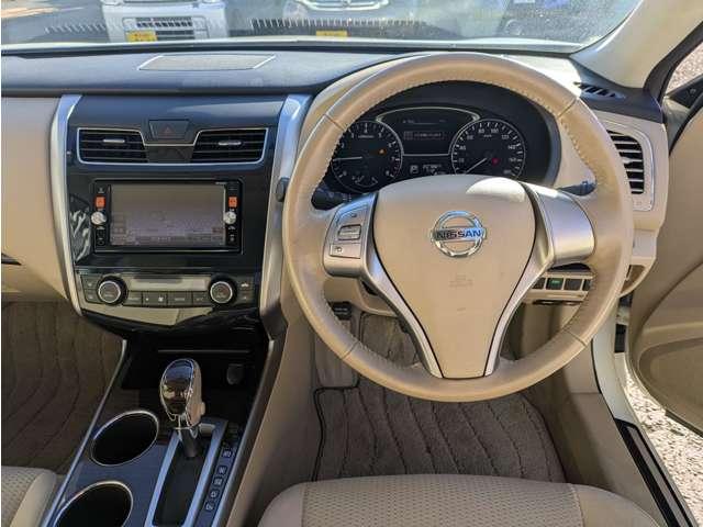 ティアナ 2.5 XL 純正ナビ・TV バックカメラ(4枚目)