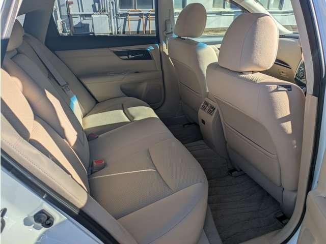 ティアナ 2.5 XL 純正ナビ・TV バックカメラ(11枚目)