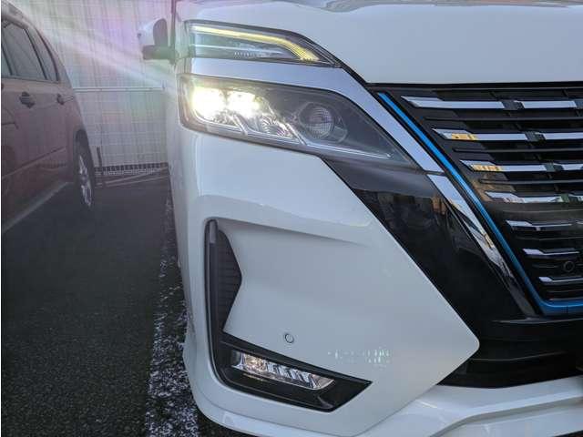 セレナ 1.2 e-POWER ハイウェイスター V プロパイロット 純正10inナビ アラウンド(8枚目)