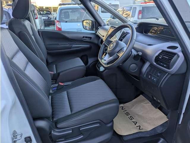 セレナ 1.2 e-POWER ハイウェイスター V プロパイロット 純正10inナビ アラウンド(9枚目)