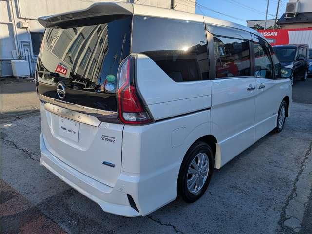 セレナ 2.0 ハイウェイスター プロパイロット エディション 4WD お純正ナビ バックカメラ シートヒータ(3枚目)