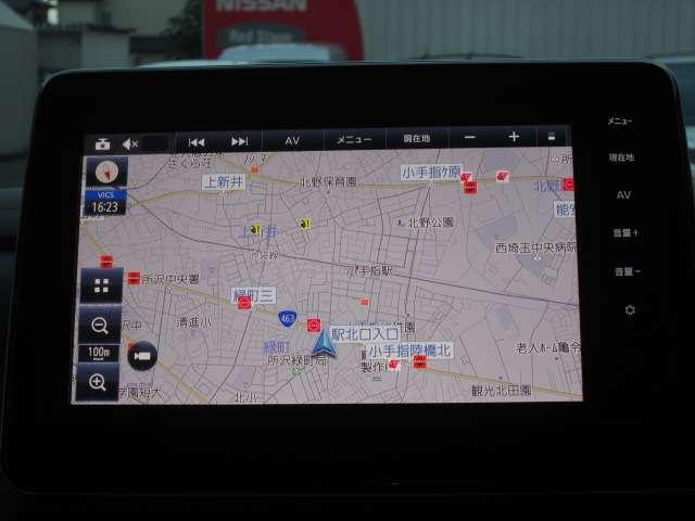 純正９インチメモリーナビ・フルセグテレビ付です。