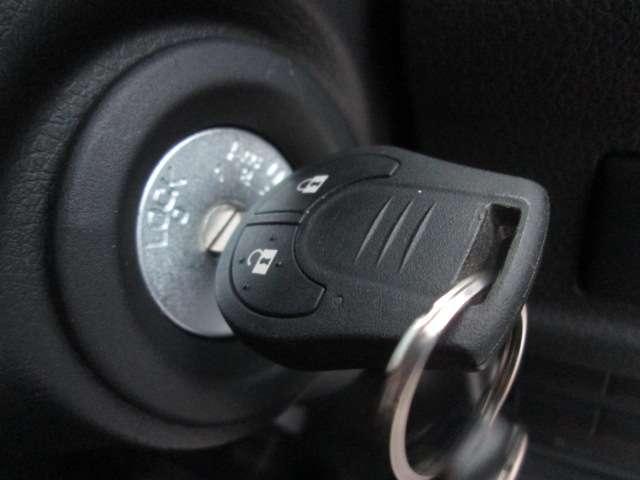 キャラバン 2.0 DX ロングボディ Eブレーキ 純正ナビ・TV バックカメラ(17枚目)