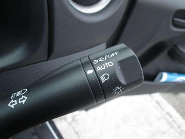 キャラバン 2.0 DX ロングボディ Eブレーキ 純正ナビ・TV バックカメラ(18枚目)