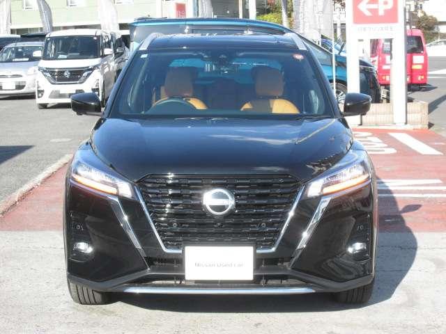 キックス 1.2 X FOUR ツートーン インテリアエディション(e-POWER) 4WD 純正9inナビ プロパイロット(3枚目)