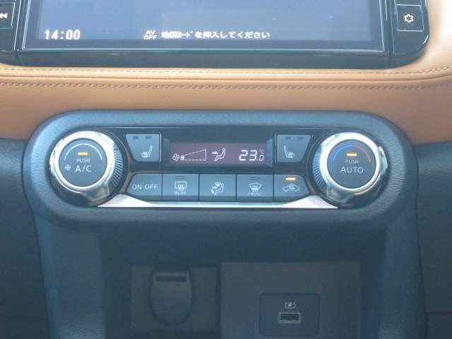 キックス 1.2 X FOUR ツートーン インテリアエディション(e-POWER) 4WD 純正9inナビ プロパイロット(17枚目)