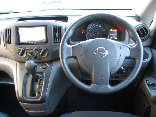 ＮＶ２００バネットバン １．６　ＧＸ　純正ナビ　バックカメラ　Ｅブレーキ（4枚目）