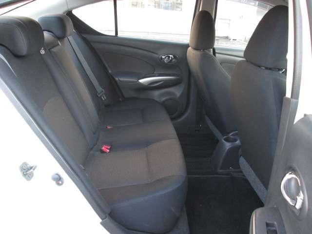 ラティオ １．２　Ｇ　ＣＤチューナー　ＥＴＣ　横滑り防止装置（9枚目）