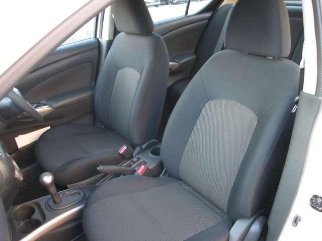 ラティオ １．２　Ｇ　ＣＤチューナー　ＥＴＣ　横滑り防止装置（10枚目）