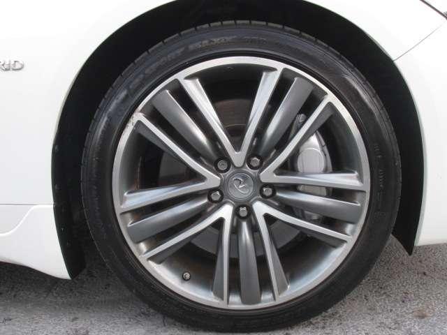 スカイライン 3.5 350GT ハイブリッド タイプSP 電動サンルーフ アラウンドビューM(12枚目)