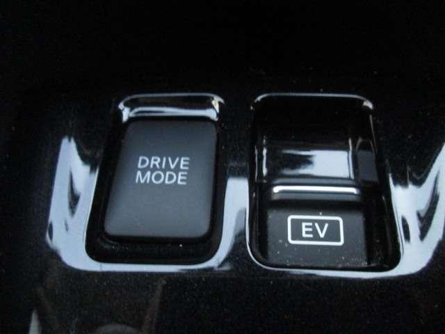 キックス X 1.2(e-POWER) プロパイロット 純正9inナビ アラウンドビューM 社外ドラレコ シート&ハンドルヒーター スマートルームミラー 前後ソナー LEDヘッドライト 純正17inアルミホイール(31枚目)