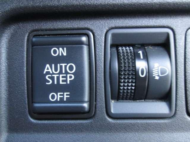 セレナ 2.0 X チェアキャブ リフタータイプ リフタータイプ 左側オートスライドドア(7枚目)