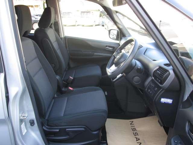 セレナ 2.0 X チェアキャブ リフタータイプ リフタータイプ 左側オートスライドドア(10枚目)