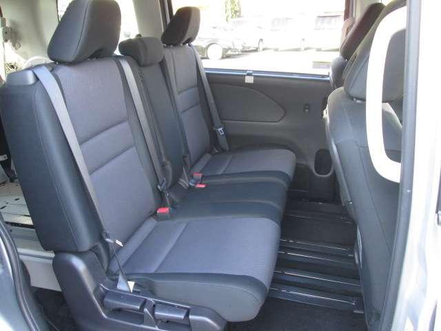 セレナ 2.0 X チェアキャブ リフタータイプ リフタータイプ 左側オートスライドドア(11枚目)