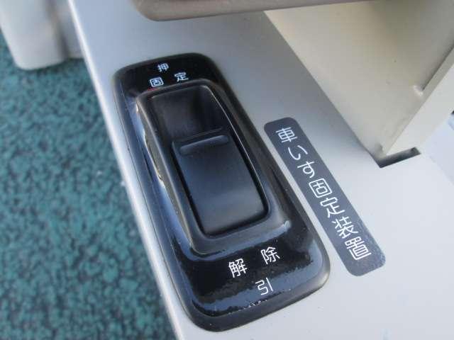 セレナ 2.0 X チェアキャブ リフタータイプ リフタータイプ 左側オートスライドドア(16枚目)