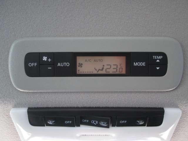 セレナ 2.0 X チェアキャブ リフタータイプ リフタータイプ 左側オートスライドドア(18枚目)