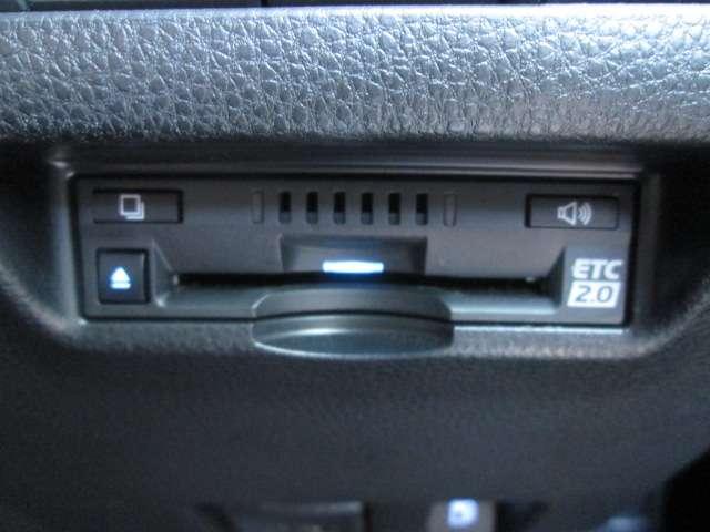 ハリアーハイブリッド ２．５　ハイブリッド　Ｚ　純正ナビ　ミラキャスト　バックカメラ（8枚目）