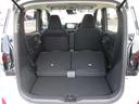 写真のようにリヤシートを倒せば、さらに大きなスペースが確保できます。