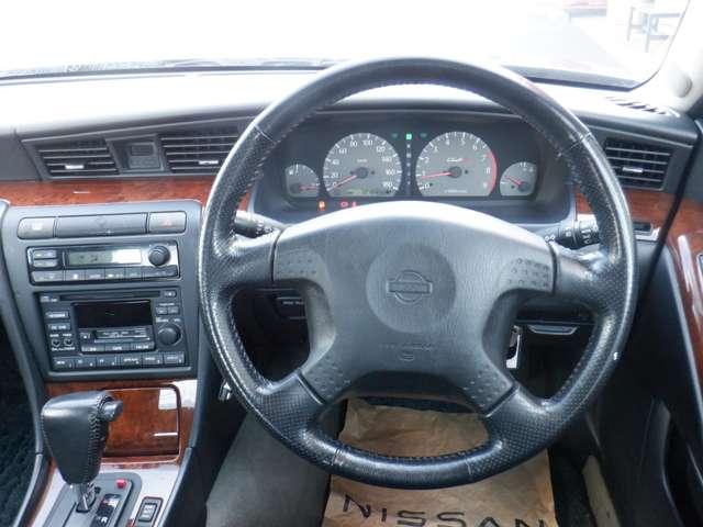 25クラブSターボタイプXスーパーハイキャス 2.5 25クラブSターボ タイプX スーパーハイキャス・リアスポイラー装着車◆ワンオ-ナ-車◆フルノ-マル車◆整備記録簿有り◆全国日産W保証付き◆RB25DET直列6気筒DOHCターボ:280ps(4枚目)