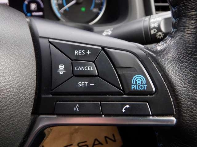 X 10万台記念車◆ワンオーナ-車◆12セグメント◆エマブレ・踏み間違い防止・横滑り防止◆EV専用ナビ・TV・BT・USB・HDMI・ETC・ドラレコ◆全席シ-トH◆LEDライト◆バックカメラ(3枚目)