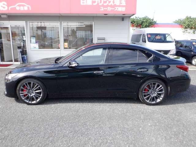 スカイライン ３．０　４００Ｒ　電動ガラスサンルーフ　ＰｅｒｆｏｒｍａｎｃｅＢＯＳＥサ　本革シ－ト　ＬＥＤヘッド　キーレスエントリー　車線逸脱警報　スマ－トキ－　バックモニター　クルコン　ドラレコ　メモリーナビ　ナビＴＶ　サイドカメラ　ＡＡＣ　アルミ　盗難防止装置　ＥＴＣ　エアバッグ（18枚目）