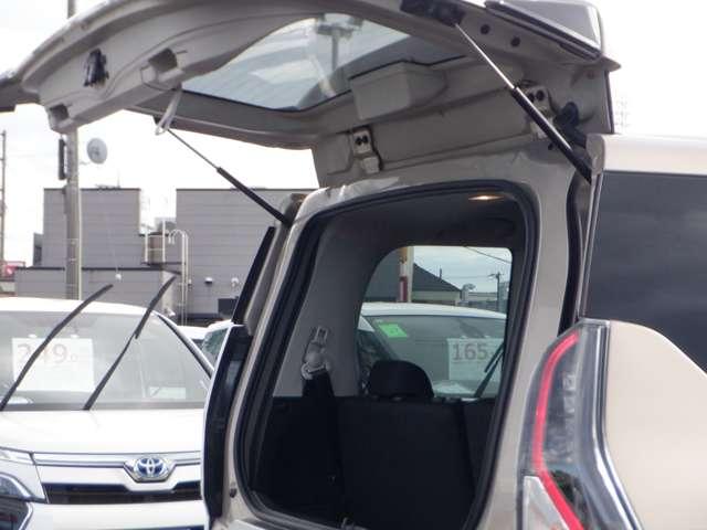 セレナ 1.2 e-POWER ハイウェイスター V ワンオ-ナ- 後席モニター プロパイロット 360°カメラ エマジェンシーブレーキ 1オナ スマキー バックカメラ LED レーンアシスト 点検記録簿付 ETC ドラレコ Aストップ イモビ サイドカーテンエアバック フルオートエアコン ABS(18枚目)