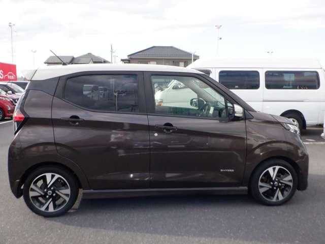 デイズ 660 ハイウェイスターGターボ プロパイロット エディション ワンオーナー ターボ プロパイロット デ アルミ イモビ エアバック クルコン ETC車載器 LEDヘッドライト インテリジェントキー レーンアシスト キーレス ドライブレコーダー サイドカメラ アイドリングストップ エアコン バックカメラ(17枚目)