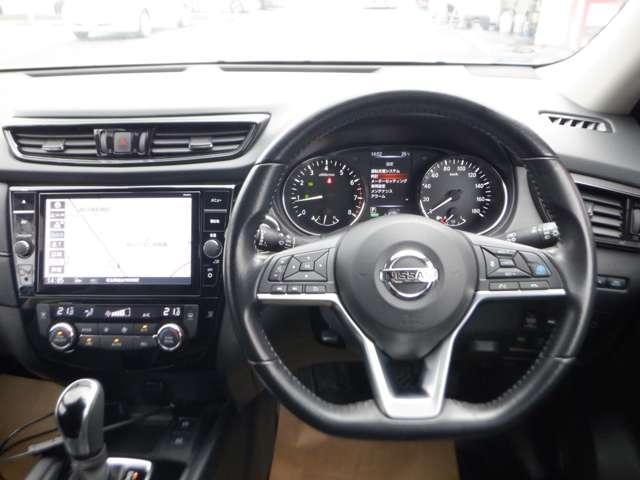 エクストレイル 2.0 20Xi Vセレクション 2列車 4WD 雹害未修理車 ワンオーナー 4WD シ-トヒ- 踏み間違い防止 盗難防止 全周囲モニター オールモード4WD LEDヘッドライト LDP iストップ レーダークルーズ ETC 1オナ アルミ メモリーナビ スマートキー バックモニター ABS(4枚目)