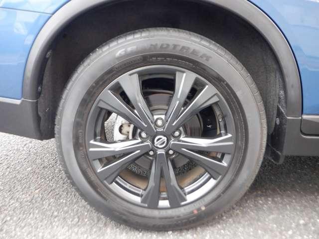 エクストレイル 2.0 20Xi Vセレクション 2列車 4WD 雹害未修理車 ワンオーナー 4WD シ-トヒ- 踏み間違い防止 盗難防止 全周囲モニター オールモード4WD LEDヘッドライト LDP iストップ レーダークルーズ ETC 1オナ アルミ メモリーナビ スマートキー バックモニター ABS(14枚目)