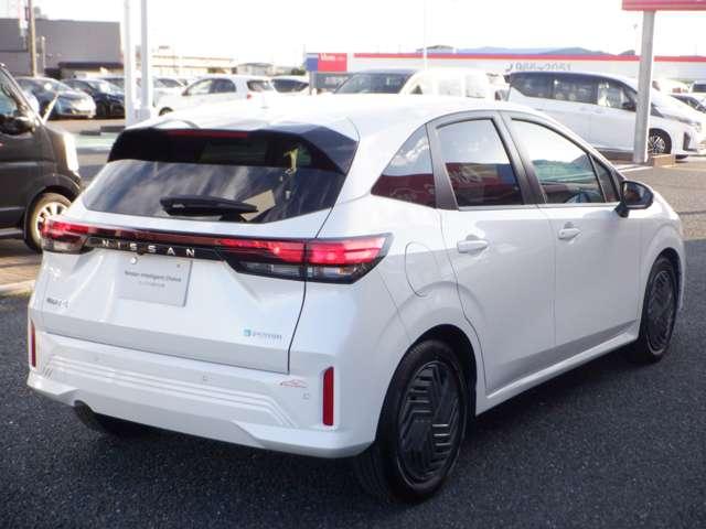 ノート 1.2 X 試乗車UP メ-カ-ナビ TV・HDMI・USB・BT リアカメラ 衝突被害軽減ブレ-キ 全方位カメラ ETC付 LEDヘッドライト レーンアシスト インテリジェントキー ワンオーナー アイドリングストップ 整備記録簿 盗難防止システム ワンセグTV(3枚目)