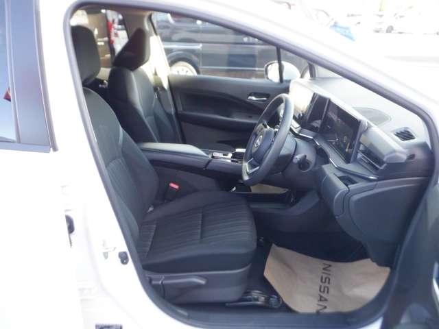 ノート 1.2 X 試乗車UP メ-カ-ナビ TV・HDMI・USB・BT リアカメラ 衝突被害軽減ブレ-キ 全方位カメラ ETC付 LEDヘッドライト レーンアシスト インテリジェントキー ワンオーナー アイドリングストップ 整備記録簿 盗難防止システム ワンセグTV(18枚目)