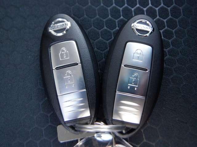 『インテリジェントキ−』機械的な鍵を使用せずに車両のドアの施錠／解錠、エンジン始動が可能なシステムです！