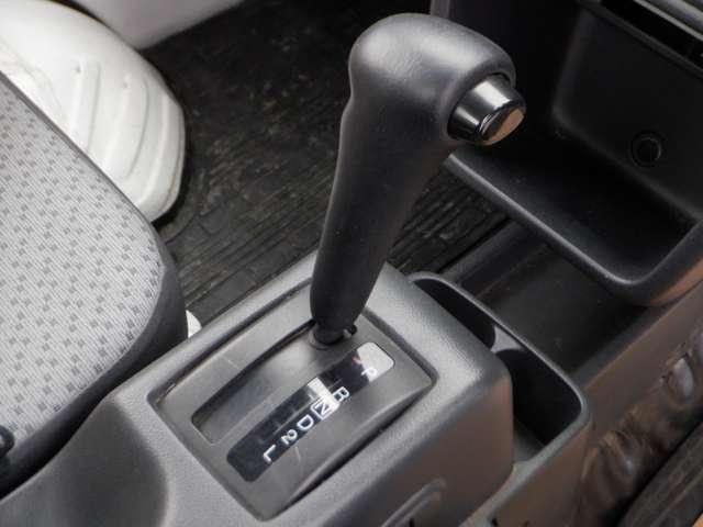 ＮＴ１００クリッパートラック ６６０　ＤＸ　３ＡＴ　エアコン　パワステ　ＡＭＦＭラジオ　運転席エアバック　ＰＳ　エアコンパワステ（16枚目）