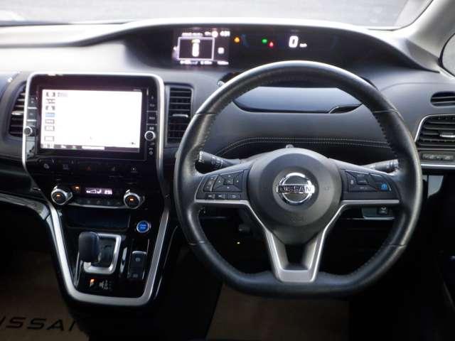 セレナ １．２　ｅ－ＰＯＷＥＲ　ハイウェイスター　Ｖ　後席モニタ－　プロパイ　３６０°カメラ　エマジェンシーブレーキ　パーキングアシスト　スマキー　バックカメラ　ＬＥＤ　レーンアシスト　点検記録簿付　ＥＴＣ　ドラレコ　Ａストップ　イモビ　サイドカーテンエアバック　アルミホイール（4枚目）