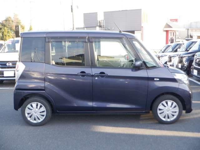 デイズルークス ６６０　Ｓ　雹害未修理車　ワンオ－ナ－　ＰＳ　ＥＴＣ車載器　１オーナー　両席エアバック　アイドルストップ　オートエアコン　ナビＴＶ　メモリナビ　キーレスエントリーシステム　記録簿有り　エアーバッグ　ＡＢＳ　ワンセグＴＶ　パワーウインド（11枚目）