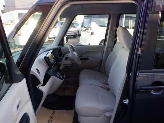 デイズルークス ６６０　Ｓ　雹害未修理車　ワンオ－ナ－　ＰＳ　ＥＴＣ車載器　１オーナー　両席エアバック　アイドルストップ　オートエアコン　ナビＴＶ　メモリナビ　キーレスエントリーシステム　記録簿有り　エアーバッグ　ＡＢＳ　ワンセグＴＶ　パワーウインド（15枚目）