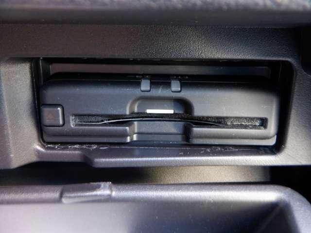 セレナ 1.2 e-POWER ハイウェイスター V 雹害未修理車 ワンオ-ナ- 後席モニタ- 360°カメラ エマジェンシーブレーキ 1オナ スマキー バックカメラ LED レーンアシスト 点検記録簿付 ETC ドラレコ Aストップ イモビ フルオートエアコン アルミホイール エアバック(10枚目)