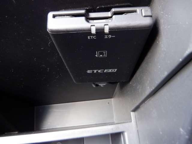 ノート １．２　ｅ－ＰＯＷＥＲ　Ｘ　ワンオ－ナ－　アラウンドビュＭ　メモリ－ナビＭＭ　３６０°カメラ　記録簿付　Ｒカメラ　運転席助手席エアバック　レーンキープ　ＡＵＴＯエアコン　１オーナー　盗難防止システム　ナビＴＶ　ＡＷ　サイドカメラ　運転席エアバッグ　キーレスエントリー　ドラレコ（11枚目）