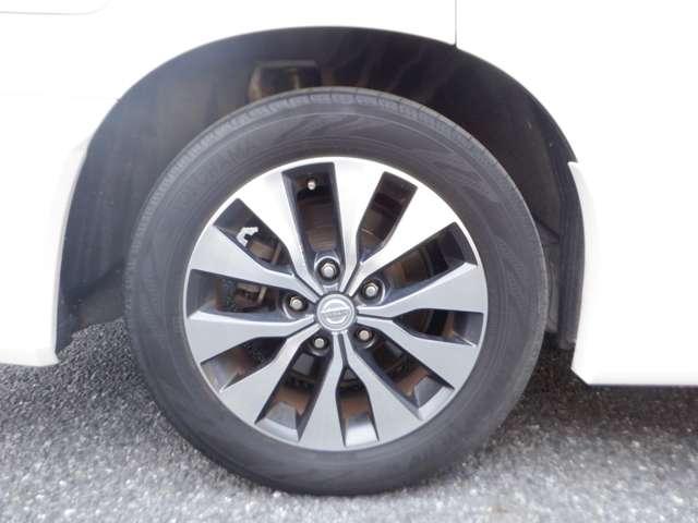 セレナ 2.0 ハイウェイスター Vセレクション ワンオ-ナ- Pアシスト メモリ-ナビMM317D・ 全周カメラ I-STOP サイドカメラ 両側ASD Aクルーズ ワンオ-ナ-車 車線逸脱 LEDヘッドライト バックカメラ パーキングアシスト ETC TVナビ キーレス オートエアコン メモリーナビ(11枚目)