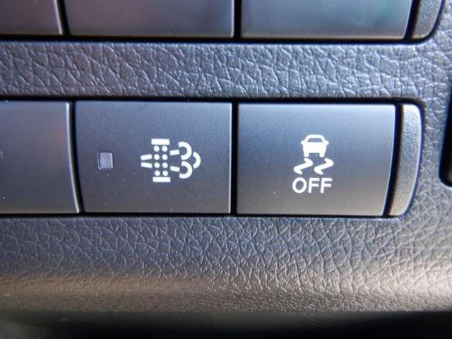 キャラバン ２．４　グランド　プレミアムＧＸ　ロングボディ　ディーゼルターボ　４ＷＤ　走行１３ＫＭ　寒冷地仕様　ディーゼル　４ＷＤ　衝突軽減Ｂ　寒冷地仕様車　盗難防止システム　ワンオーナー　Ｗエアバッグ　４ＷＤ　インテリキー　パワステ　ＡＢＳ　Ｒカメラ　ＬＥＤヘッドランプ　オートエアコン　パワーウィンド　ヘッドレストモニター（8枚目）