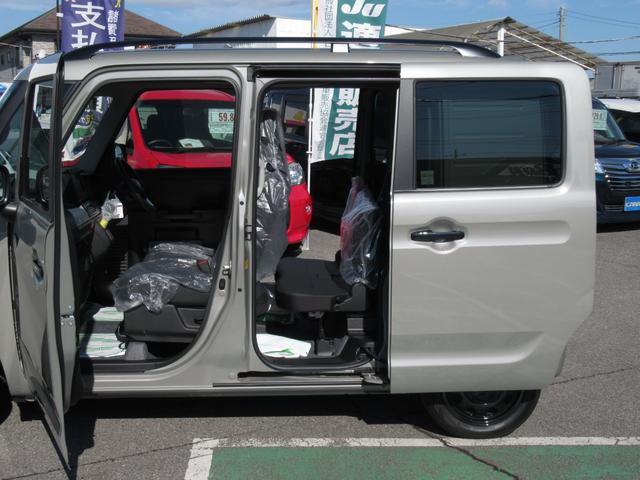 ＸＦ　当店展示用届出済未使用車　全方位カメラ　衝突軽減ブレーキ　前後踏み間違い防止　前車追従型アダプティブクルーズコントロール　電動スライド　キーレスプッシュスタート　ＬＥＤ　シートヒーター(6枚目)