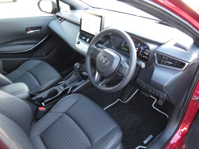 カローラツーリング ハイブリッド　ダブルバイビー　ディーラー社用車　１０．５インチフルセグナビ（前後ドラレコ内蔵）　ＢｌｕｅＴｏｏｔｈ　バックカメラ　ブレインドスポットモニター　カラーヘッドアップディスプレイ　安心降車アシスト　１５００Ｗコンセント（28枚目）